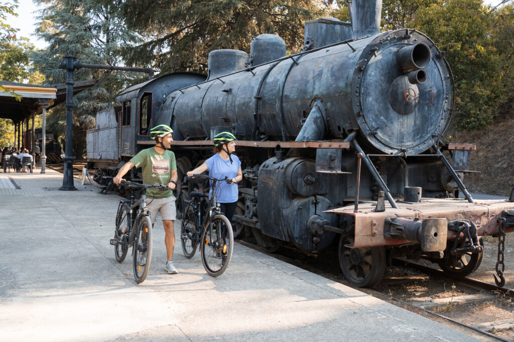Cultura y naturaleza en Cabra: patrimonio y rutas cicloturistas desde el centro de Andalucía.