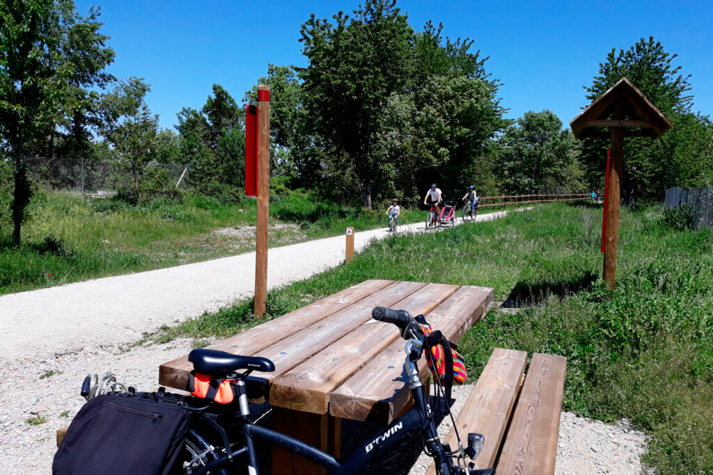 Disfruta sobre el antiguo ferrocarril Plasencia-Astorga