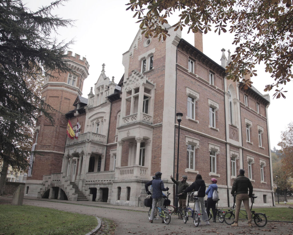 Viaje Boutique en el País Vasco: De Ezcaray a Zumaya en bici.